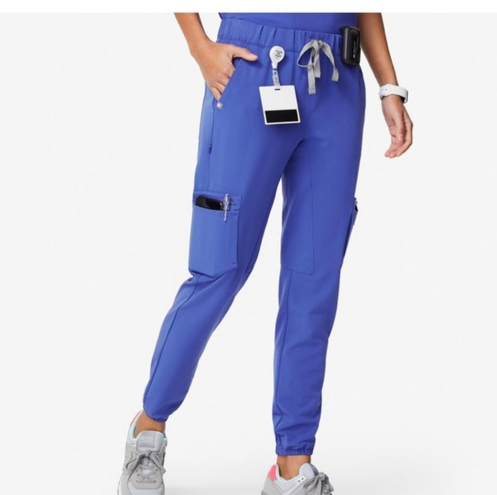 FIGS Limited Edition Talii 20 Pocket Scrub Pant